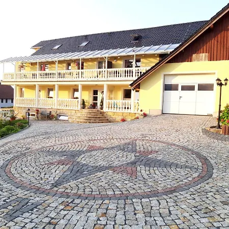 아파트 Cosy With Balcony In Kirnitzschtal