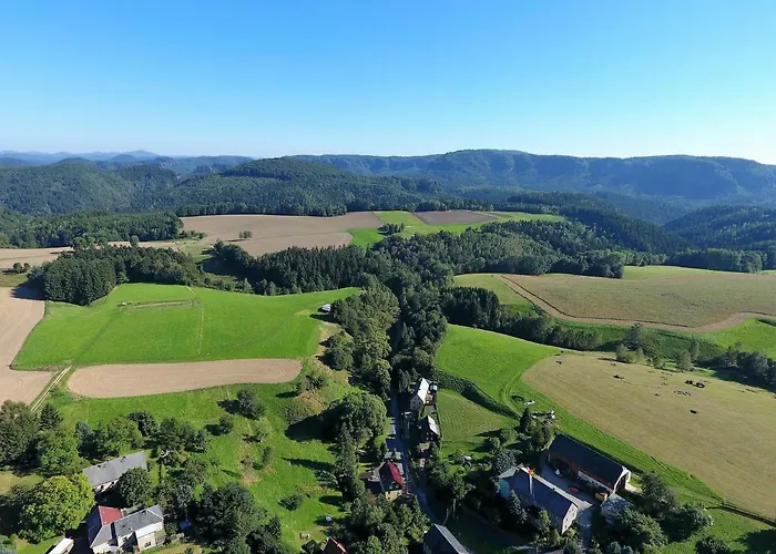 In Saechsischer Schweiz Am Wasserfall 公寓 *
