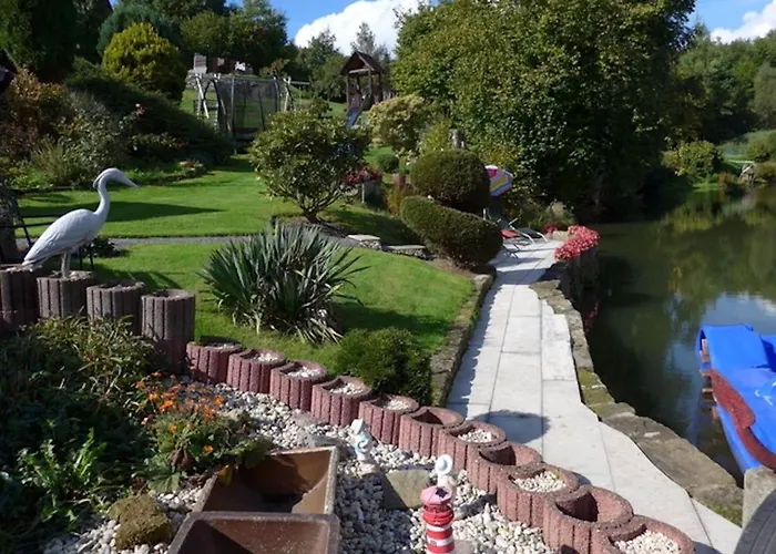 In Saechsischer Schweiz Am Wasserfall 利希滕海恩