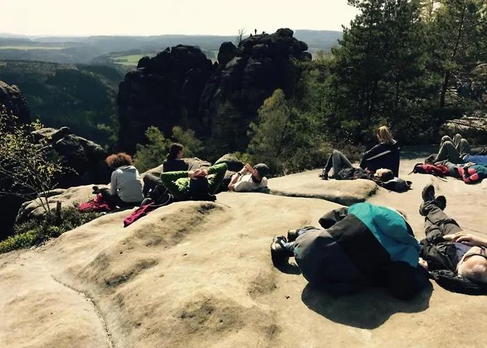In Saechsischer Schweiz Am Wasserfall 公寓 *