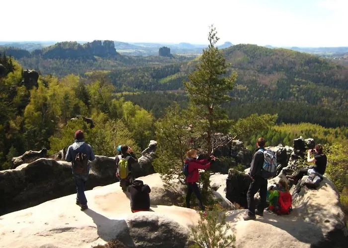 In Saechsischer Schweiz Am Wasserfall * 利希滕海恩
