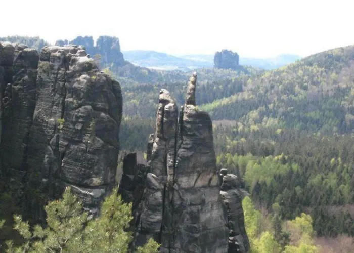 In Saechsischer Schweiz Am Wasserfall